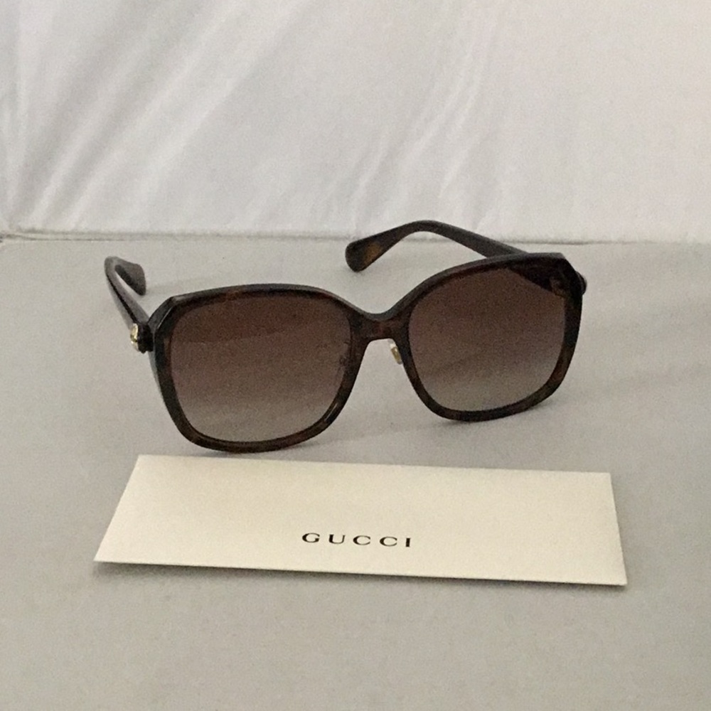 GUCCI BROWN GRADIENT ROUND LADIES SUNGLASSES. - Picture 6 of 9